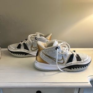 Nike Kyrie 7 EP Rings